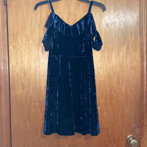 •AMERICAN EAGLE OUTFITTERS•NAVY RUFFLE VELVET/VELOUR SPAGHETTI STRAP DRESS MED - Picture 7 of 8